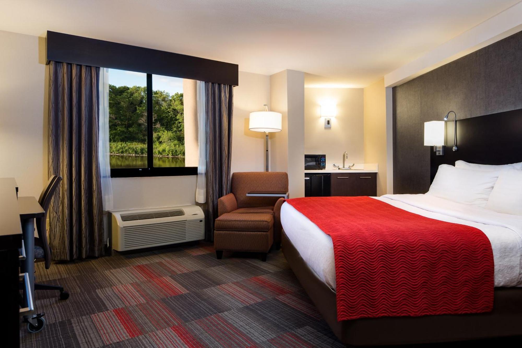 Premium King Room River View