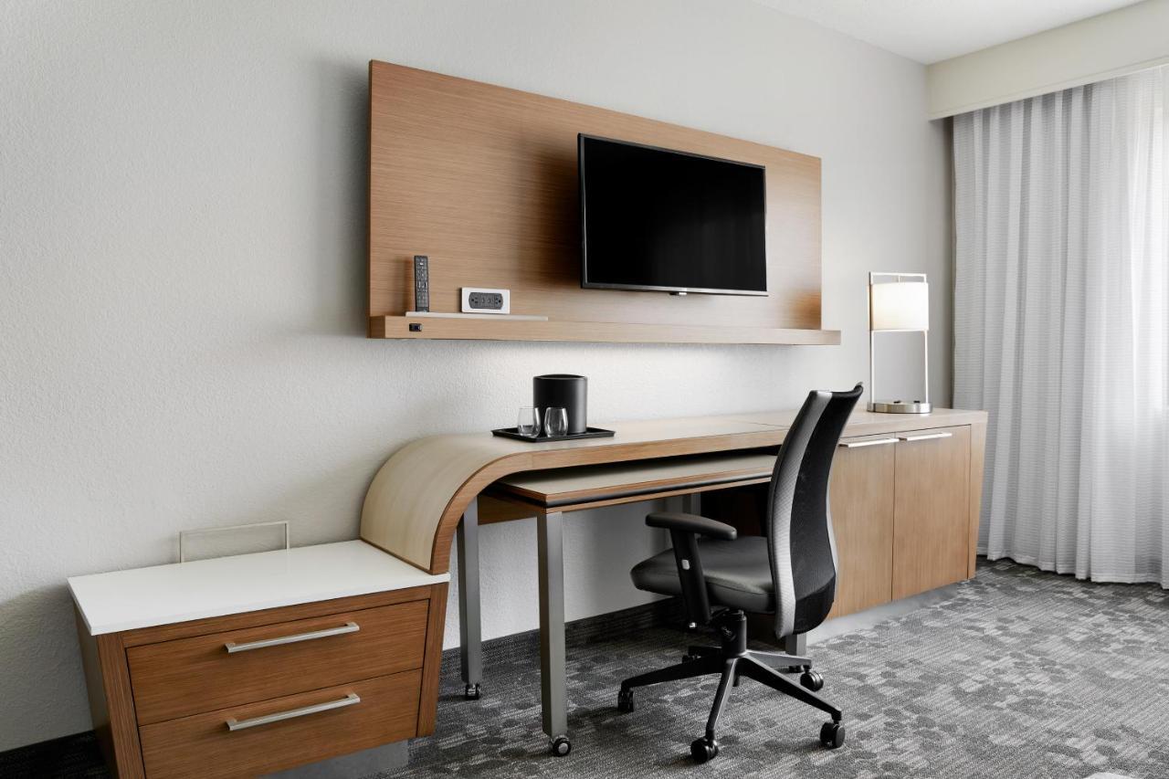 Guest room, 1 King, Sofa bed