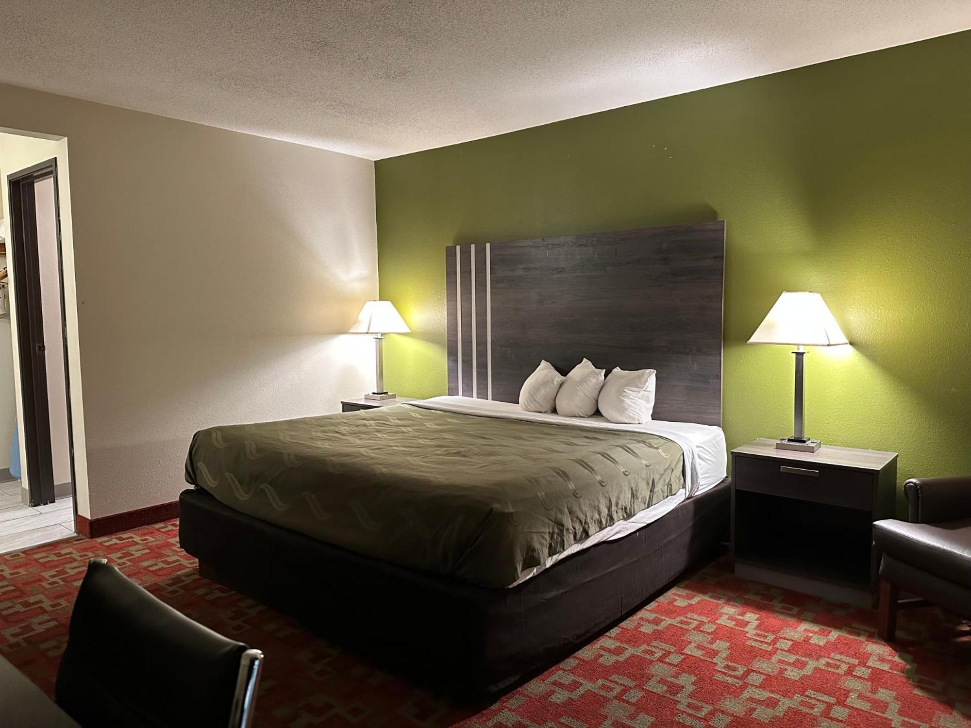 Standard King Room