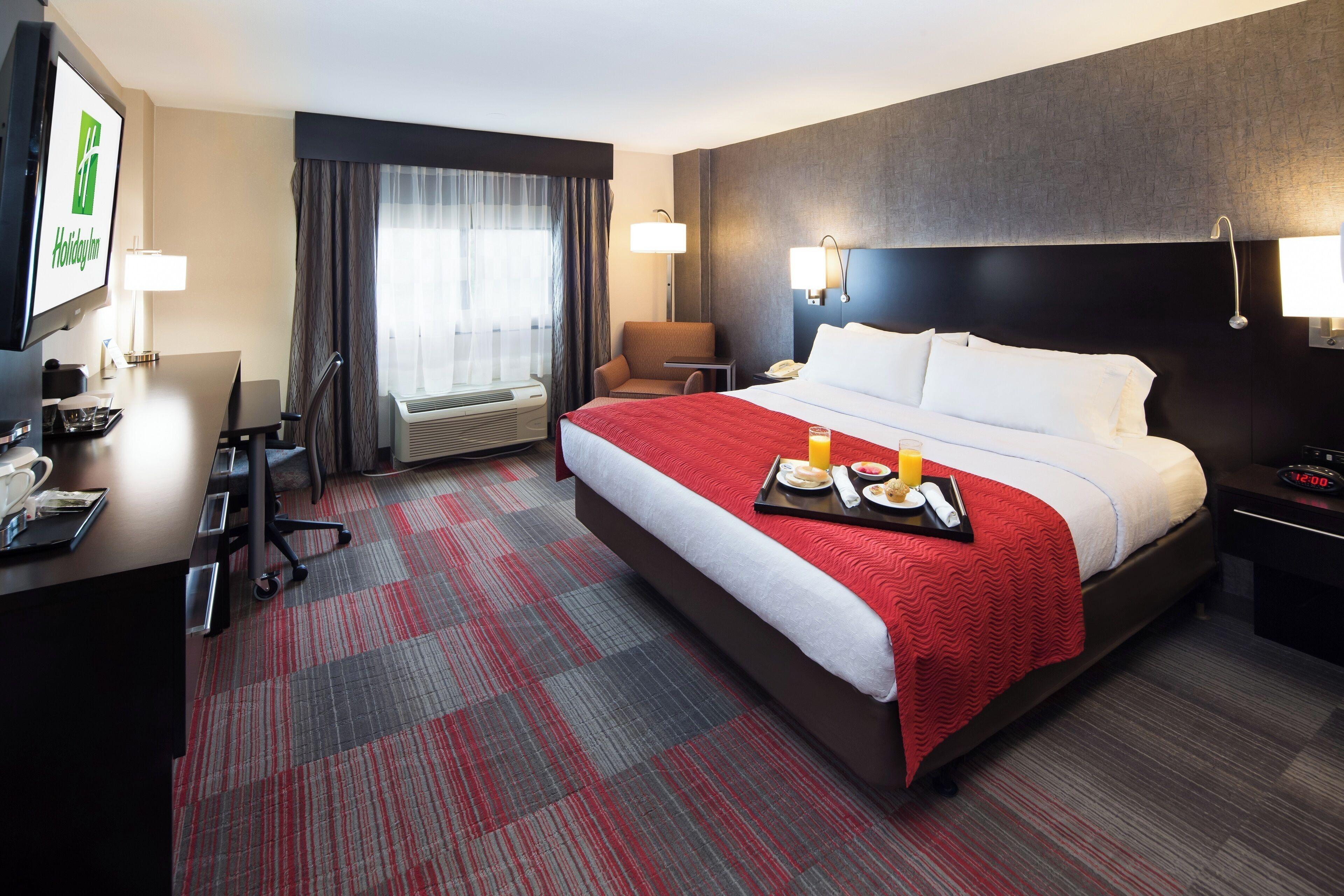 Premium King Room River View