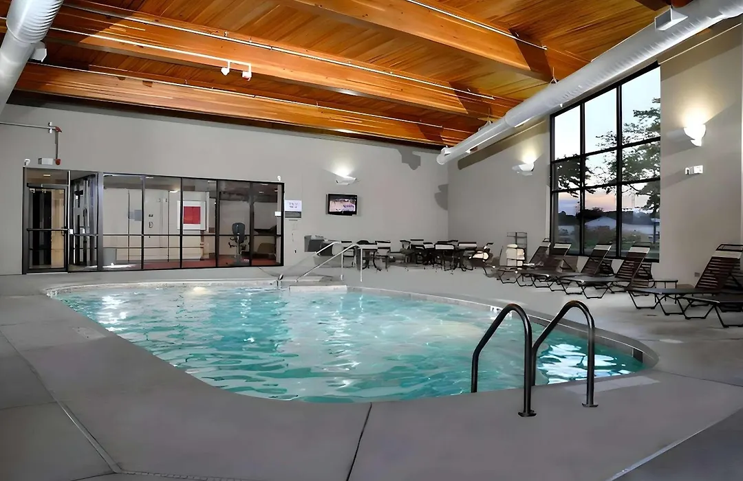 Comfort Suites Milwaukee West-1