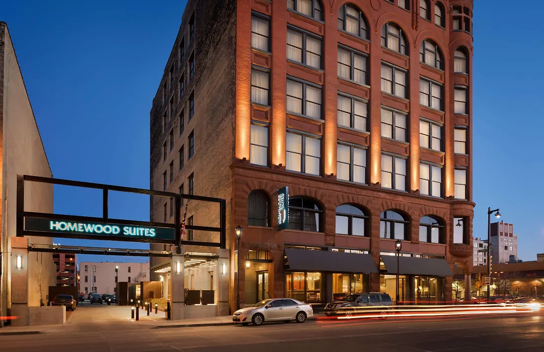Homewood Suites By Hilton Milwaukee Downtown-1
