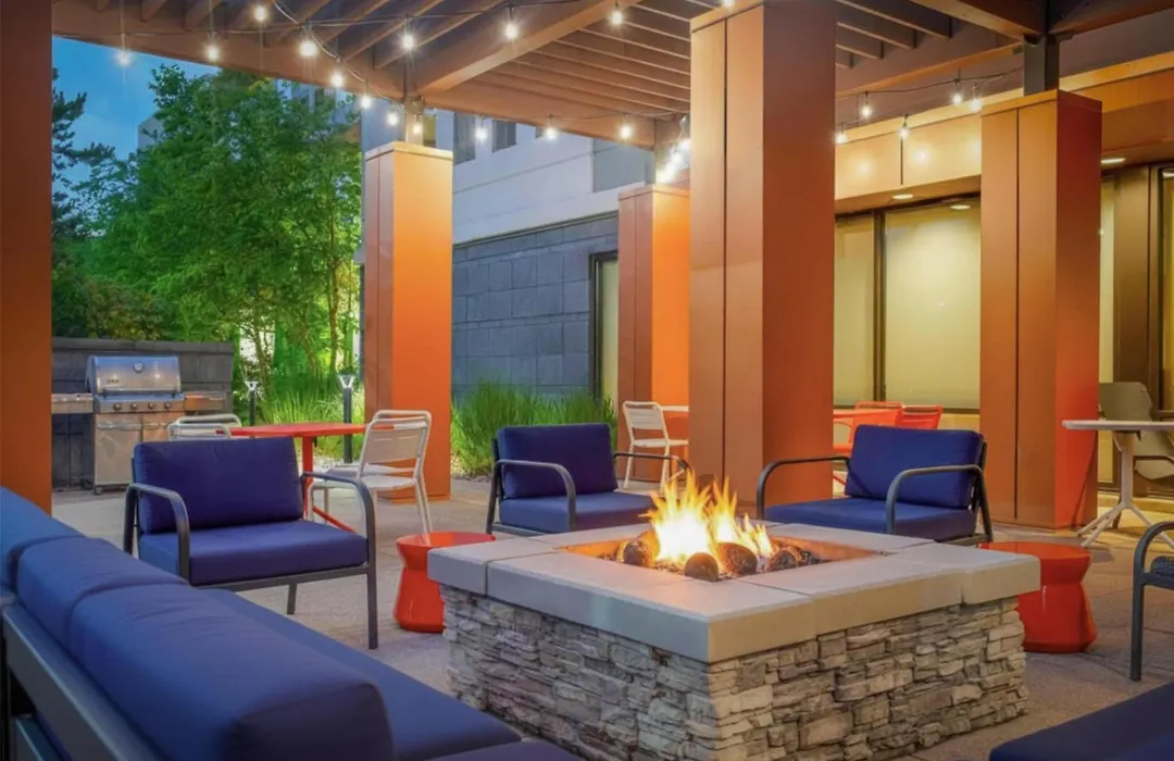 Home2 Suites By Hilton Milwaukee Airport-1
