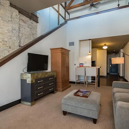 Brewhouse Inn And Suites-2