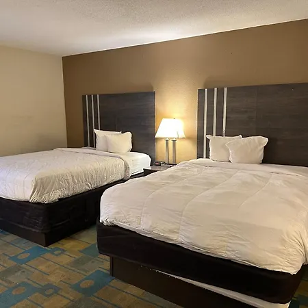 Hotel Inn Milwaukee-3
