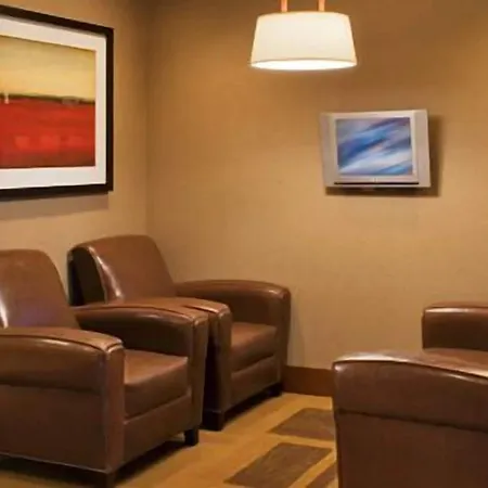 Comfort Suites Milwaukee West-2