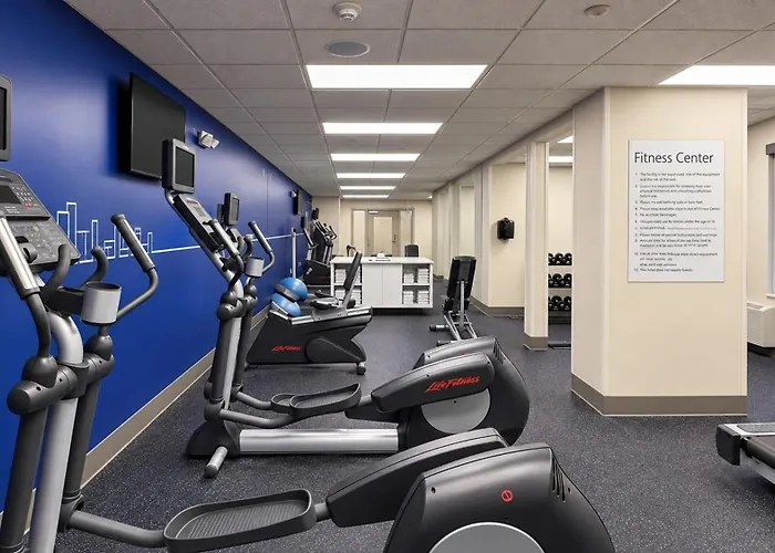 Holiday Inn Express Hotel & Suites Milwaukee Airport By Ihg